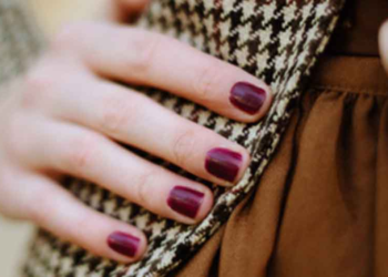 Το ντύσιμο του Φθινοπώρου -Πέντε στιλ, τελευταία λέξη της μόδας, με κλασικά ρούχα που όλες οι γυναίκες έχουν [εικόνες]