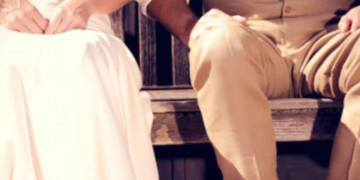 «Τα 33 πράγματα που έμαθα από τους 3 γάμους μου» -Η σπαρταριστή λίστα μιας blogger για τις δυσκολίες των σχέσεων