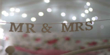 Πότε ένας γάμος έχει τελειώσει αλλά κανείς δεν το παραδέχεται -Τα πέντε σημάδια [λίστα]