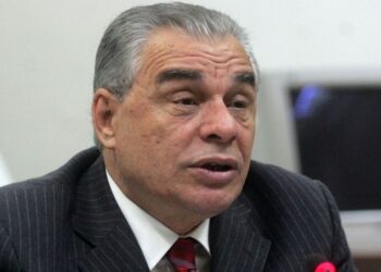 Γ. Γιακουμάτος: "Να παραιτηθεί η Κριστίν Λαγκάρντ"