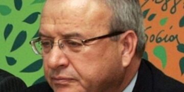 Γρηγοράκος: Να διαγραφεί ο Γιώργος Παπανδρέου