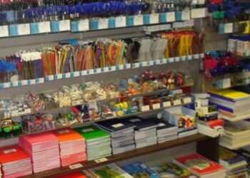 Επικίνδυνα και πανάκριβα σχολικά είδη και παιχνίδια -Ποια είναι και τι να προσέχουν οι γονείς