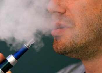 Μελέτη-σοκ: Τα ηλεκτρονικά τσιγάρα εκπέμπουν τοξικά μέταλλα