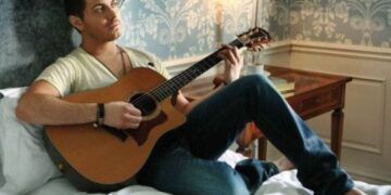 Τα πάθη και τα λάθη του Μιχάλη Χατζηγιάννη: Η Ferrari, το σκάφος για τη Ζέτα και η βίλα στη Σαντορίνη [εικόνες]