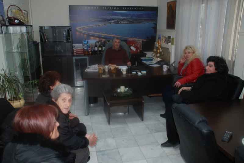 Ευχές στον Δήμαρχο Σερβίων-Βελβεντού από τον Σύλλογο Γυναικών Σερβίων