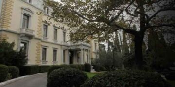 Τώρα η ορκωμοσία της νέας κυβέρνησης στο προεδρικό Μέγαρο