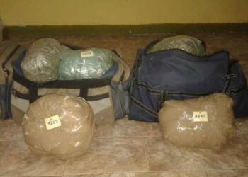 Καταδίωξη στην Κρυσταλλοπηγή: Κουβαλούσαν 11 κιλά κάνναβης (φωτό)