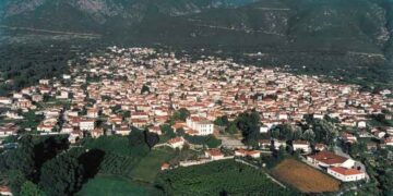 Την Κυριακή το έθιμο της λουκανικοφαγίας στο Βελβεντό