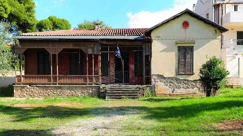 Καταρρέει ξεχασμένο το σπίτι του Παύλου Μελά στην Κηφισιά – 111 χρόνια από το θάνατο του ήρωα