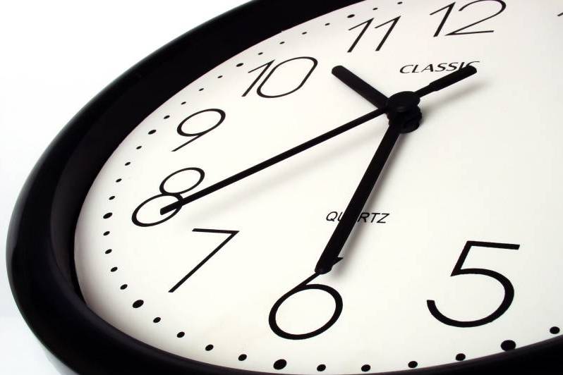 Αντίστροφη μέτρηση για τη χειμερινή ώρα