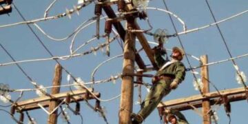 Σπάρτακος: Υποχρέωση της ΔΕΗ οι αξιοπρεπείς συνθήκες εργασίας