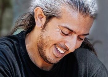 Η Μουσική Γωνιά του Μίλτου Ηλιάδη στο e-ptolemeos.gr – Σου Μιλώ Και Κοκκινίζεις [Live] – Γιάννης Χαρούλης