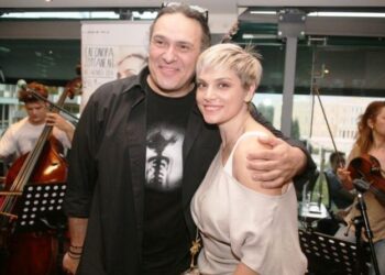 Η Μουσική Γωνιά του Μίλτου Ηλιάδη στο e-ptolemeos.gr – Ελεωνόρα Ζουγανέλη, Κώστας Λειβαδάς – Η επιμονή σου