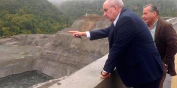 Επίσκεψη του Τέρενς Κουίκ στον Δήμο Νεστορίου Καστορίας