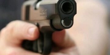 Καστοριά: Ανθρωποκυνηγητό και πυροβολισμοί μεταξύ αστυνομικών και αλλοδαπών- Συνελήφθησαν πέντε άτομα