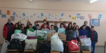Οι μαθητές του Γυμνασίου Αναρράχης-Εμπορίου στο πλευρό των προσφύγων – Έστειλαν αγαθά α’ ανάγκης στην Ειδομένη