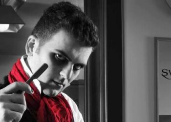 H παράσταση “Sweeney Todd: O Αστικός Θρύλος του φονικού κουρέα” αυτήν την Παρασκεύη στην Πτολεμαΐδα- Τον ενσαρκώνει ο Πτολεμαϊδιώτης Κώστας Μελίδης