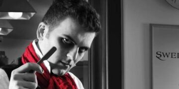 H παράσταση “Sweeney Todd: O Αστικός Θρύλος του φονικού κουρέα” αυτήν την Παρασκεύη στην Πτολεμαΐδα- Τον ενσαρκώνει ο Πτολεμαϊδιώτης Κώστας Μελίδης