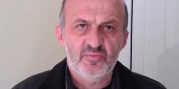 Μέρες γιορτών, ώρες θλίψης