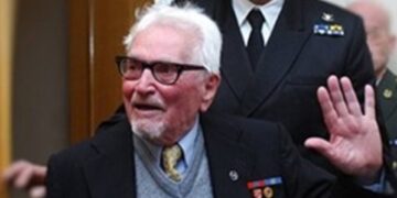 «Έφυγε» από τη ζωή και ο τελευταίος από το πλήρωμα του ηρωικού υποβρυχίου «Παπανικολής»