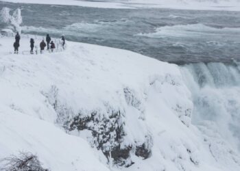 Πάγωσαν οι καταρράκτες του Νιαγάρα – Φανταστικές φωτογραφίες