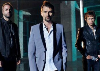 Η Μουσική Γωνιά του Μίλτου Ηλιάδη στο e-ptolemeos.gr- Muse – Starlight (Video)