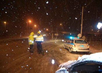 ΕΛ.ΑΣ.: Δείτε πού χρειάζονται αλυσίδες-που διεκόπη η κυκλοφορία στο οδικό δίκτυο