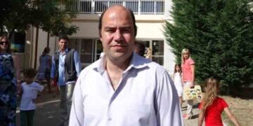 Επικρίσεις από Ασπράγκαθο, από τα Παραπολιτικά του Παλμού 25/03/2015