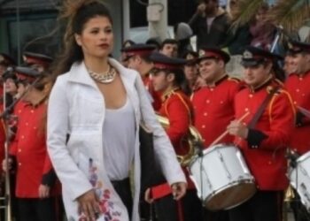 Κρήτη: Καθηγήτριες και δασκάλες που μαγνήτισαν τις κάμερες στις παρελάσεις – Έδωσαν το στίγμα τους και έκλεψαν τις εντυπώσεις (Φωτό)!