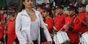 Κρήτη: Καθηγήτριες και δασκάλες που μαγνήτισαν τις κάμερες στις παρελάσεις – Έδωσαν το στίγμα τους και έκλεψαν τις εντυπώσεις (Φωτό)!