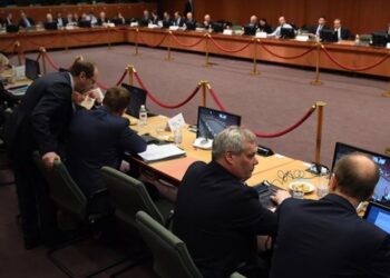 Σε λίγες ώρες το κρίσιμο Eurogroup – Βερολίνο: Δεν θα υπάρξει συμφωνία