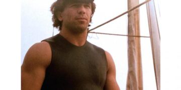 Γιώργος Ποζίδης: Στο ένα χέρι ο σταυρός και στο άλλο η Ελλάδα