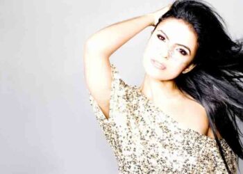 Βασιλική Καραγιώργου: Η Δυτικομακεδόνισσα που γράφει τραγούδια στην Rihanna