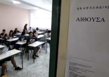 ΣτΕ: Μηδενίζεται το γραπτό των μαθητών που έχουν κινητό στις Πανελλαδικές