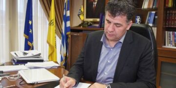 Η μετανάστευση δεν είναι πάντα επιλογή – Άρθρο του Βαγγέλη Σημανδράκου