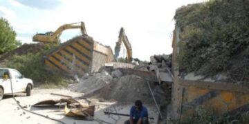 Διακοπή κυκλοφορίας στην Ε.Ο.3 Κοζάνης –Λάρισας,  σε μήκος 20 μέτρων εκατέρωθεν της Γέφυρας του ΟΣΕ – Λόγω έναρξης των εργασιών της κατεδάφισης των συγκεκριμένης Γέφυρας  του ΟΣΕ
