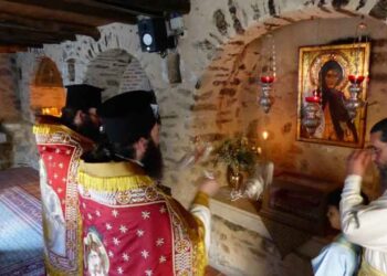 Λαμπρό συλλείτουργο στο Μοναστήρι της Αγίας Σοφίας Κλεισούρας (ΦΩΤΟ-ΒΙΝΤΕΟ)