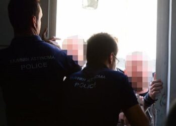 «Ντου» των «Πυρήνων» στη δίκη της Χρυσής Αυγής