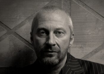 Η Μουσική Γωνιά του Μίλτου Ηλιάδη στο e-ptolemeos.gr – Black – Everything’s Coming Up Roses