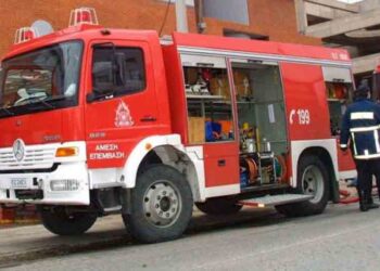 ΦΩΤΙΑ ΣΤΗΝ ΕΝΩΣΗ ΚΑΤΑΣΚΕΥΑΣΤΩΝ ΕΠΙΠΛΩΝ ΣΤΗ ΛΕΩΦΟΡΟ ΑΛΙΜΟΥ 45