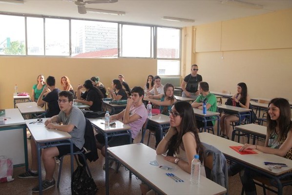 Αρχαίοι χώροι και πολιτιστική κληρονομιά το θέμα της Νεοελληνικής Γλώσσας 2015