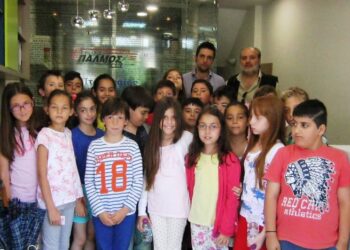 ΜΑΘΗΤΕΣ 11ΟΥ ΔΗΜΟΤΙΚΟΥ ΣΧΟΛΕΙΟΥ ΠΤΟΛΕΜΑΪΔΑΣ: Μα τι ζητάω…; Μια παιδική χαρά να παίζω