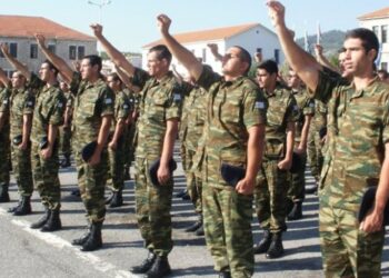 Φαντάροι… στα σχολεία: Θα καλύπτουν κενές θέσεις εκπαιδευτικών