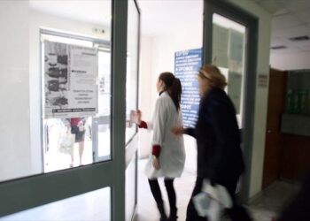 Ο Κουρουμπλής απολύει τους διοικητές των νοσοκομείων αζημίως και χωρίς αιτιολόγηση