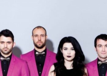 Η Μουσική Γωνιά του Μίλτου Ηλιάδη στο e-ptolemeos.gr – The lost fingers – Never gonna give you up