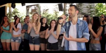 «Πως το ‘παθα αυτό»: Δείτε το πρώτο βίντεο κλιπ του Κώστα Αγέρη!