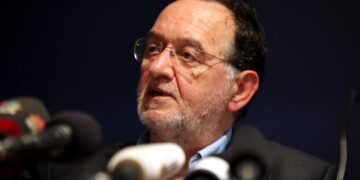Λαφαζάνης: Θα αγωνιστώ ώστε το Μνημόνιο να γίνει μια μικρή παρένθεση του ΣΥΡΙΖΑ