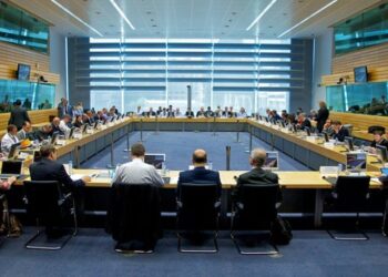 Αρχίζει η συνεδρίαση του Eurogroup: η «Ωρα της αλήθειας» για την Ελλάδα