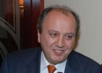 Στάθης Κωνσταντινίδης: “Ο χορός των αναθέσεων στον Δήμο Φλώρινας καλά κρατεί”