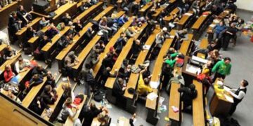 “Πλαφόν” στις μετεγγραφές φοιτητών – Τα νέα κριτήρια από το Υπουργείο Παιδείας